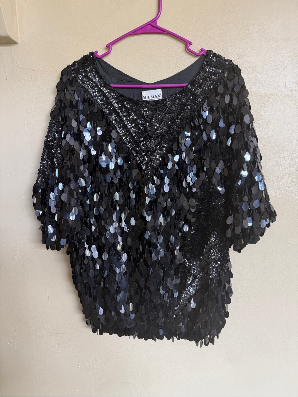 Vintage ShoMax 100% silk blouse. Size large.
